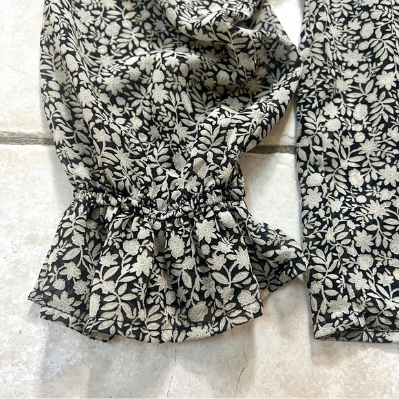 NWOT Robertson + Rodeo Black/Beige Floral Blouse - Picture 6 of 13